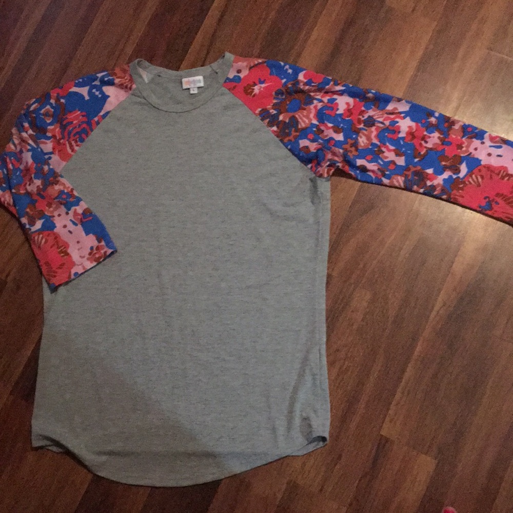 LulaRoe 3/4 baseball tee Randy